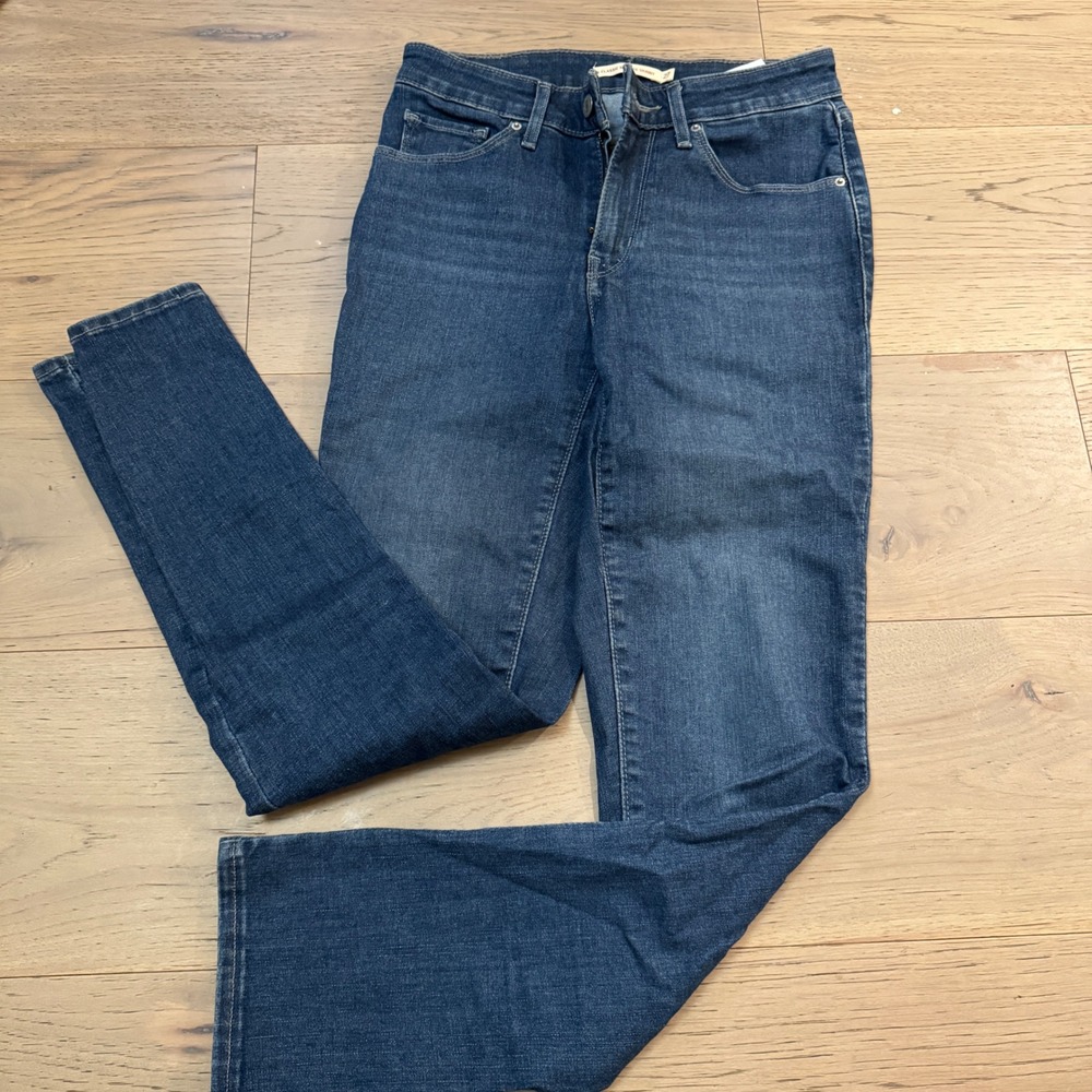 Levis Classic Mid Rise‎ Skinny Jeans Medium Wash Blue Denim Womens 27x30
